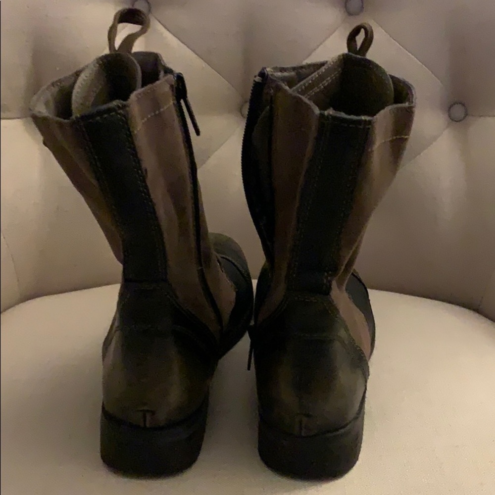 Wanted brand size 6 laced/ zippered boots